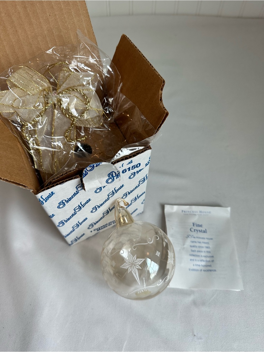 Princess House Clear Etched Crystal Ornament with White Snowflake Detail